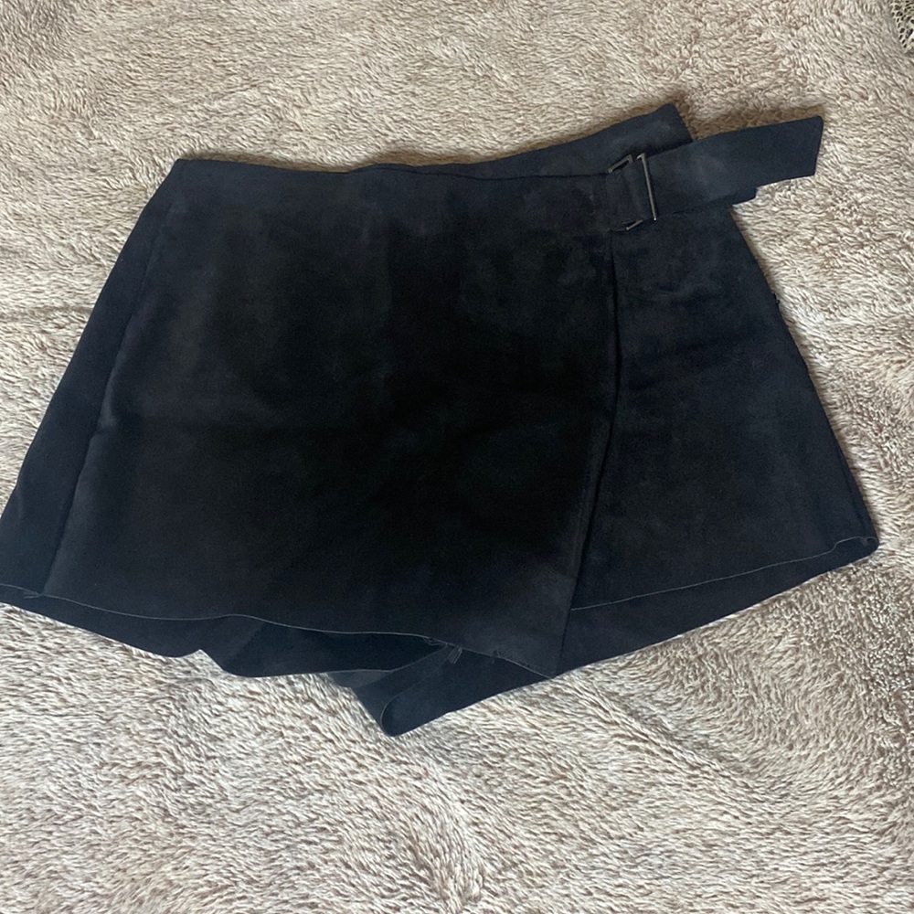 Zara Skort with side buckle